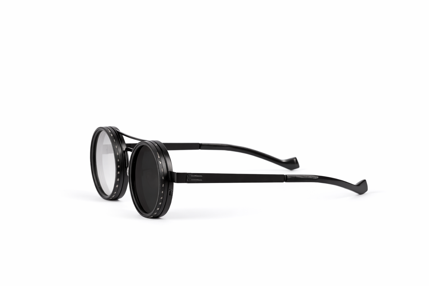 The Industrial Round Sunglasses – Matte Black Edition VZ-043