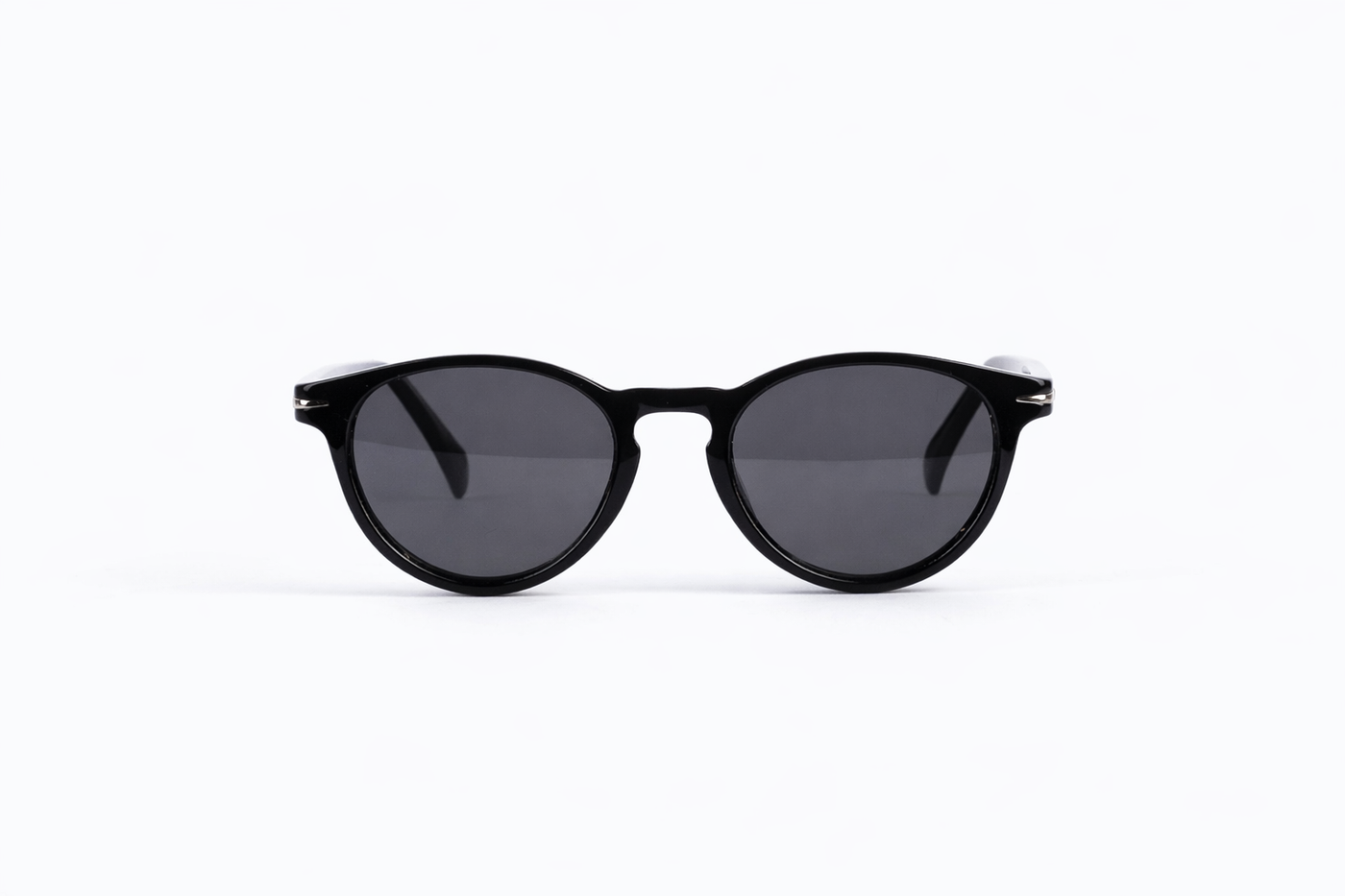 The Classic Rounded Sunglasses – Glossy Black Edition VZ-055