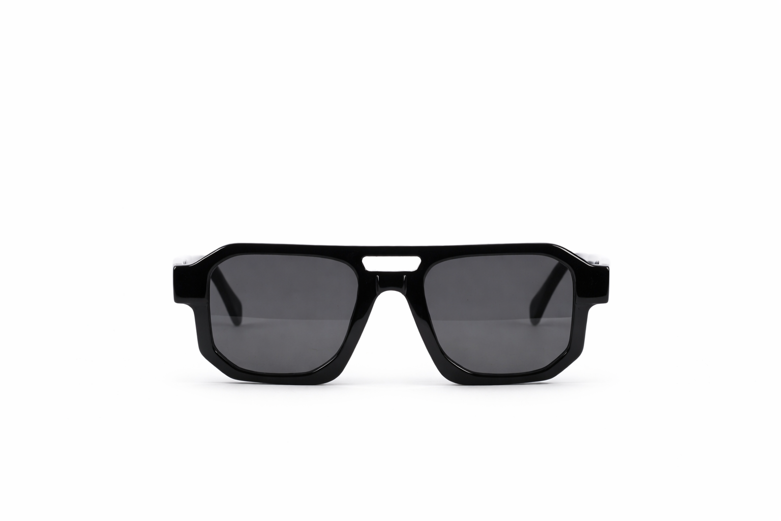 The Bold Oversized Square Sunglasses – Black Smoke Edition VZ-010 Secondary image