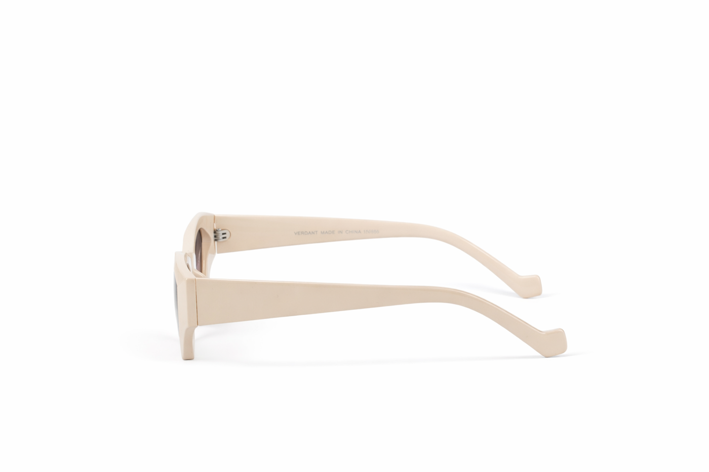 The Elegant Cat-Eye Sunglasses – Cream Gradient Edition VZ-028