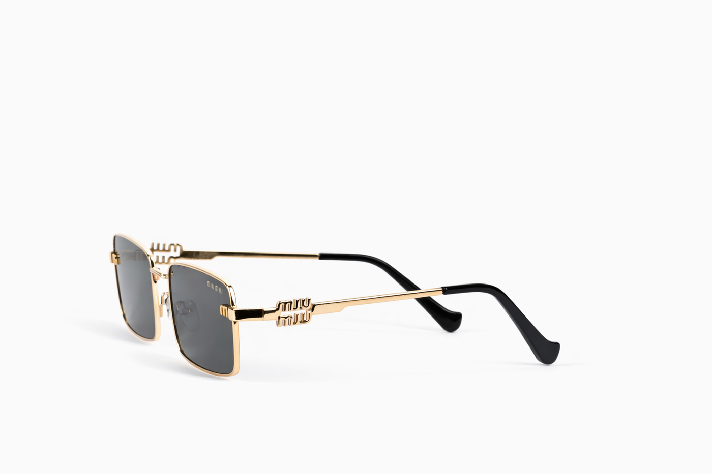 The Elegant Rectangular Metal Sunglasses – Gold Edition VZ-039
