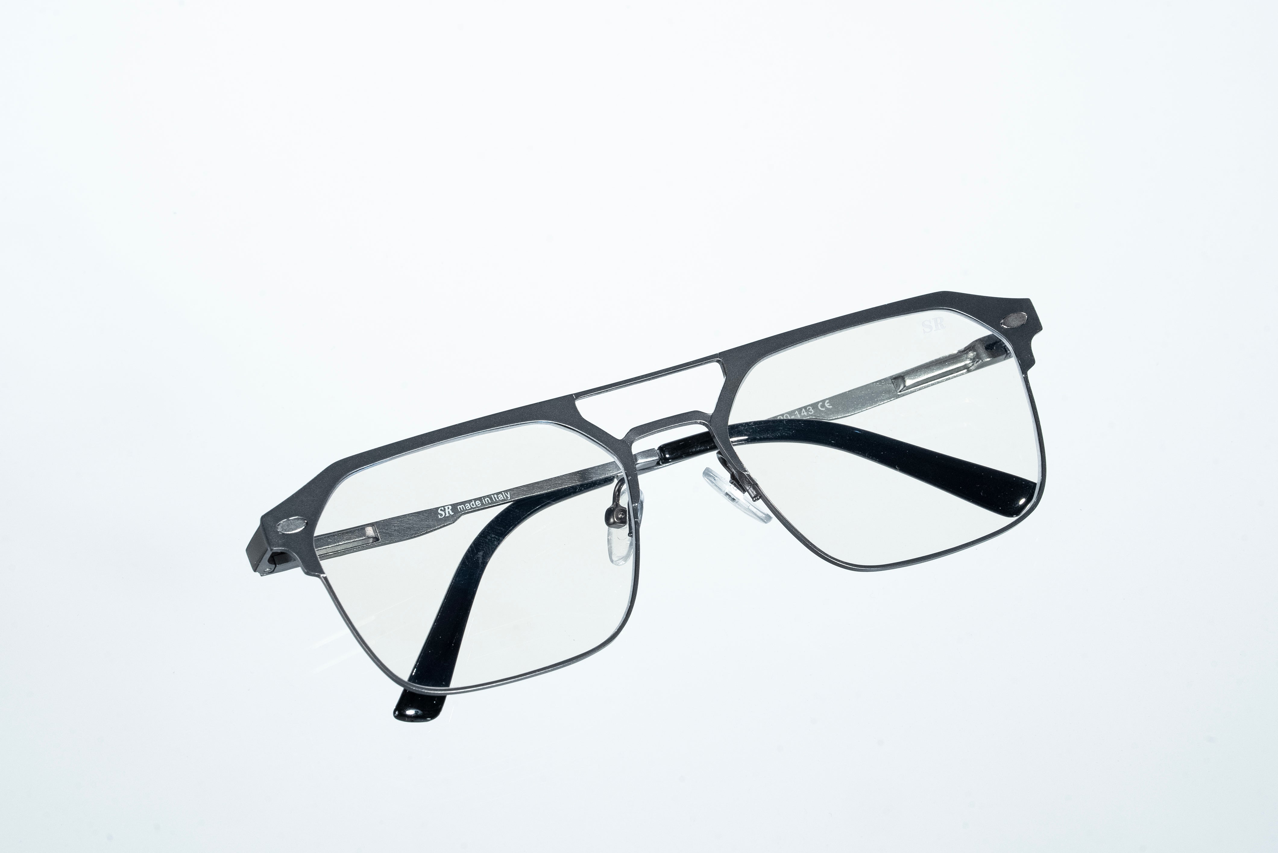 Double-Bridge Magnetic 3-Lens Eyewear VZ-062 Secondary image