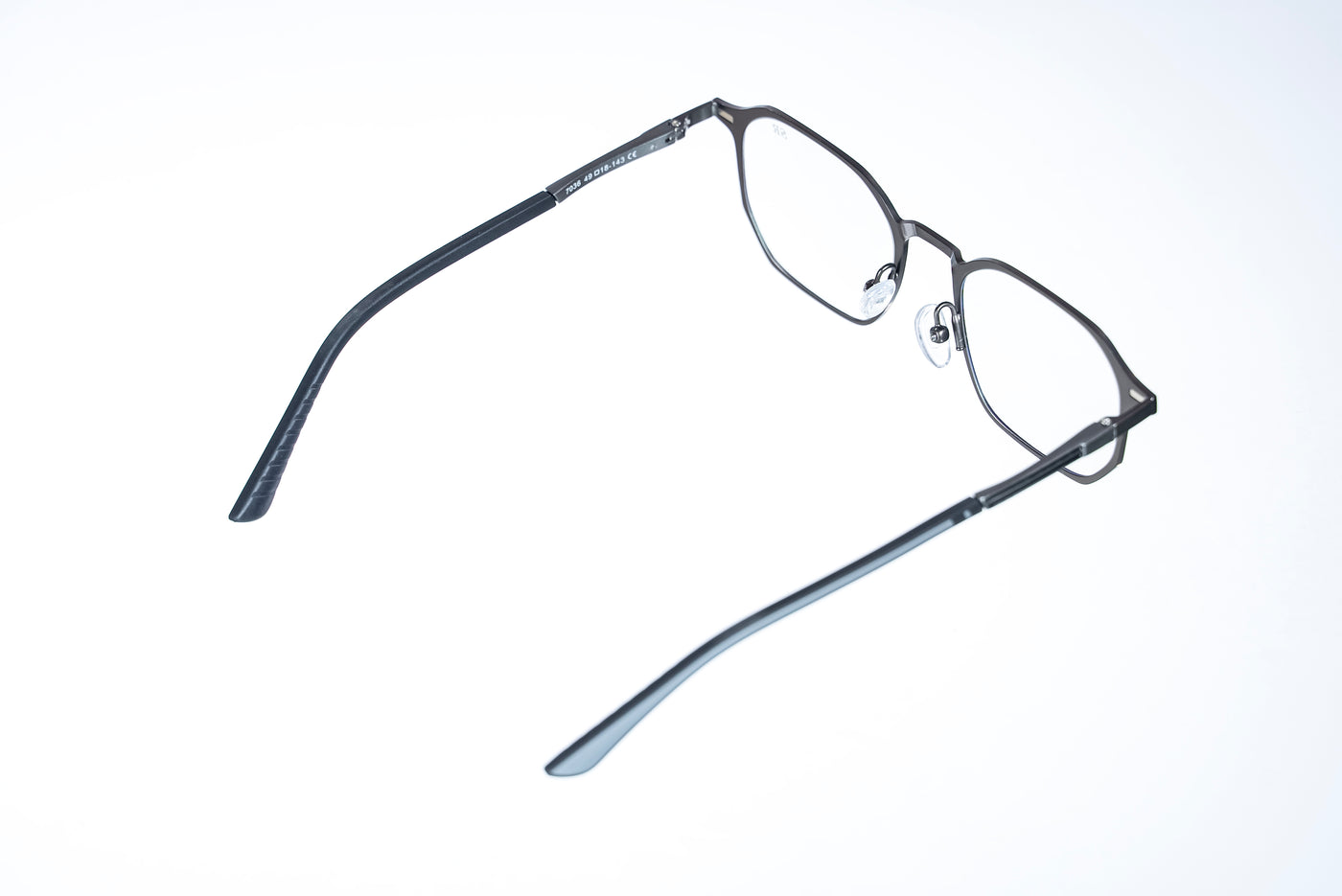 Magnetic Gunmetal Geometric Square Polarized 3-Lens Eyewear VZ-086