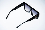 The Bold Shield Sunglasses – Black &amp; Gradient Smoke Edition  VZ-090