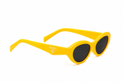Bold retro cat-eye sunglasses